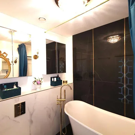 Апартаменты Luxury Penthouse With Large Terrace & Panoramic Old Town View Вильнюс Экстерьер фото