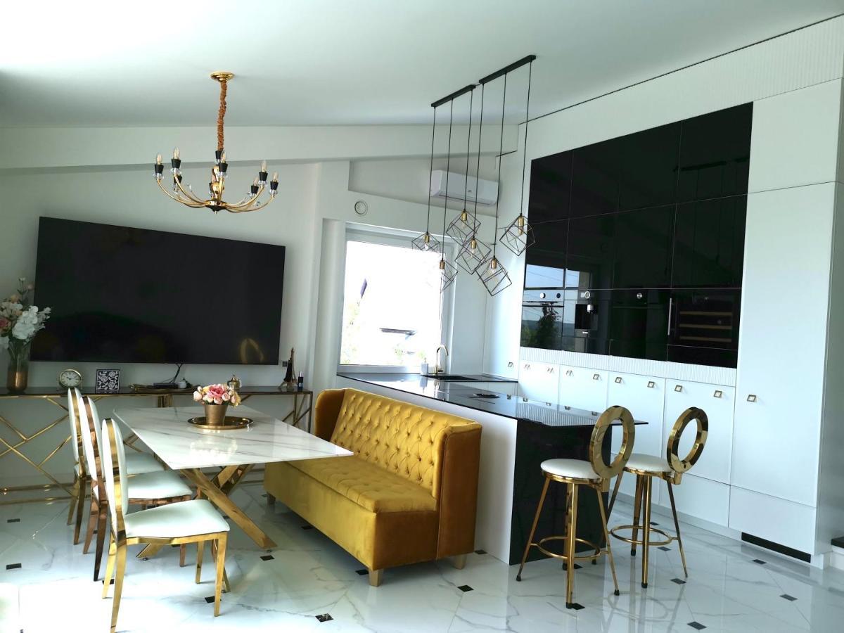 Luxury Penthouse With Large Terrace & Panoramic Old Town View Апартаменты